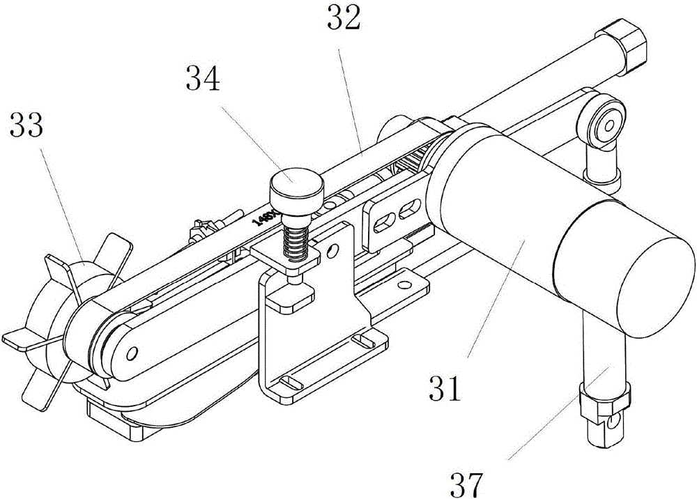 一种圆领缝纫机的自动拨布装置及圆领缝纫机的制作方法附图